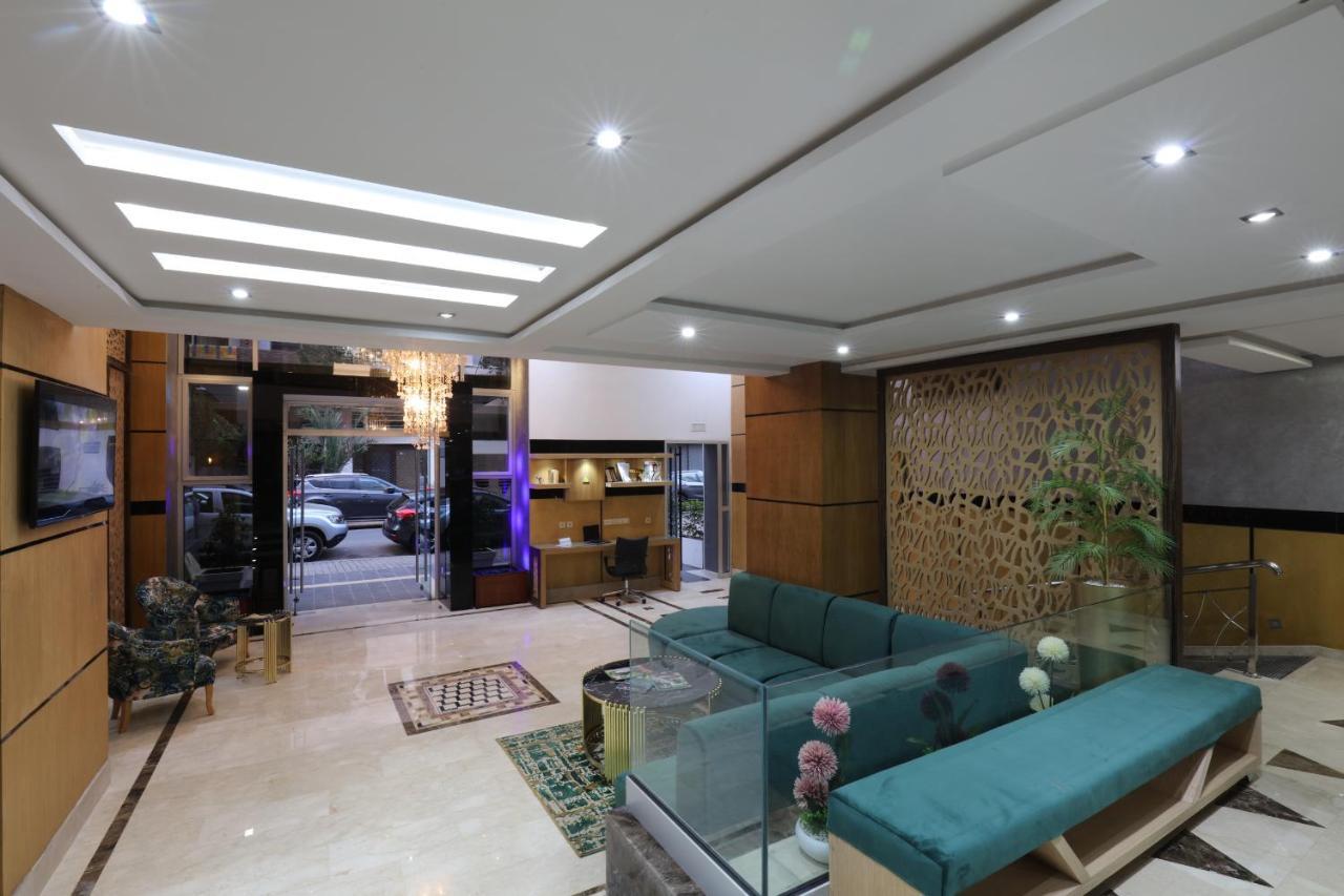 Silver & Hotel Casa Blanca