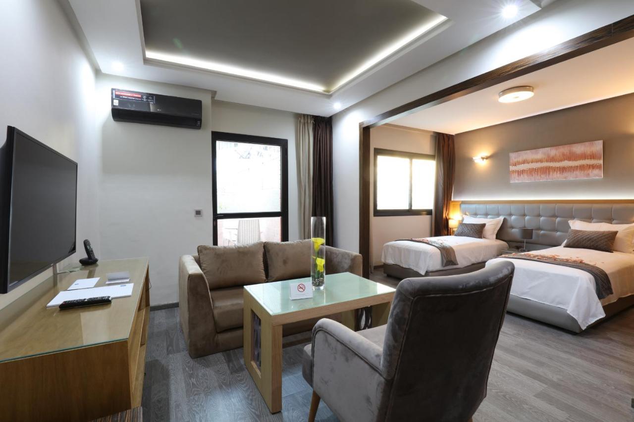 Silver & Hotel Casa Blanca