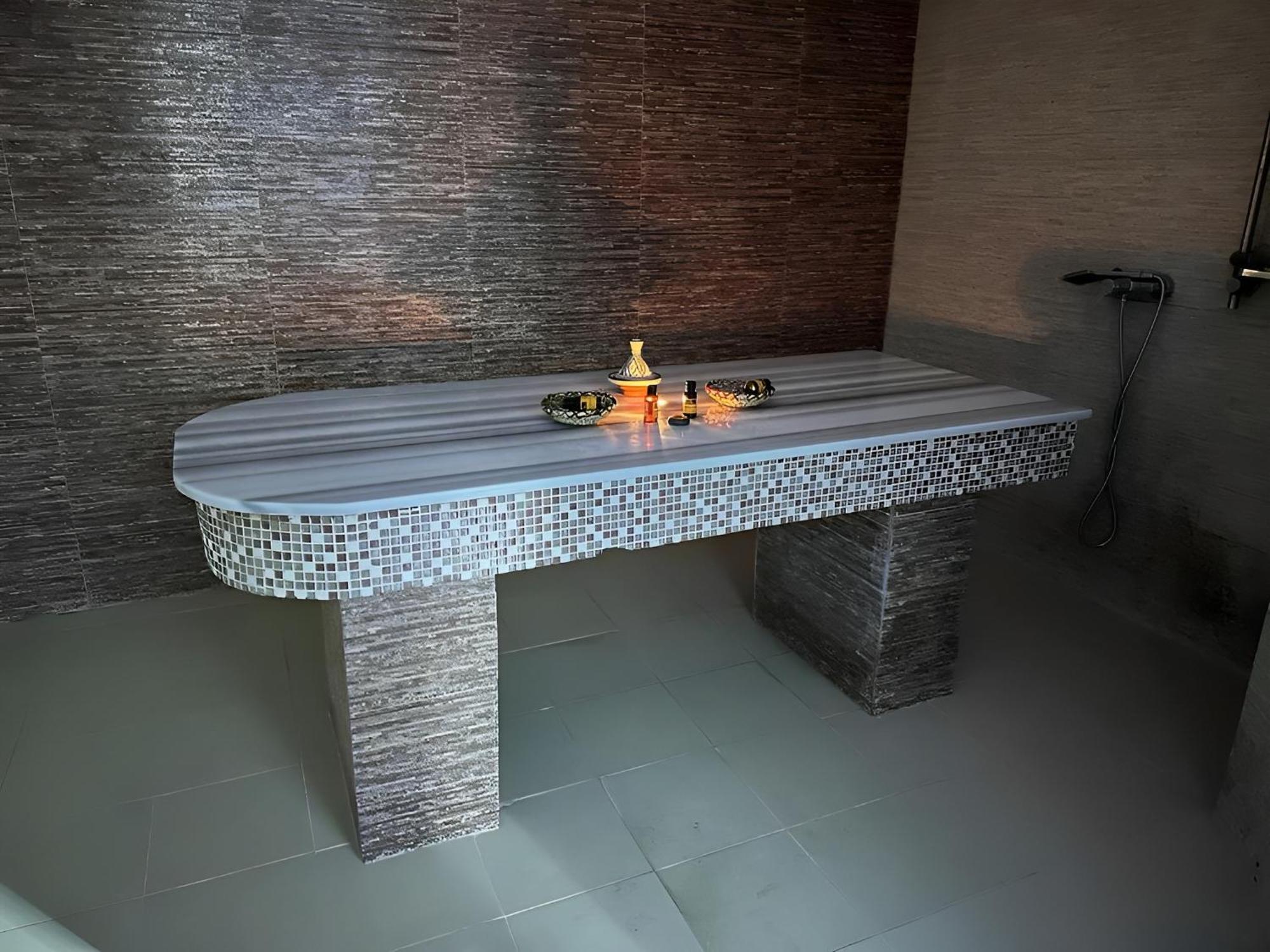 Silver & 4* Casa Blanca