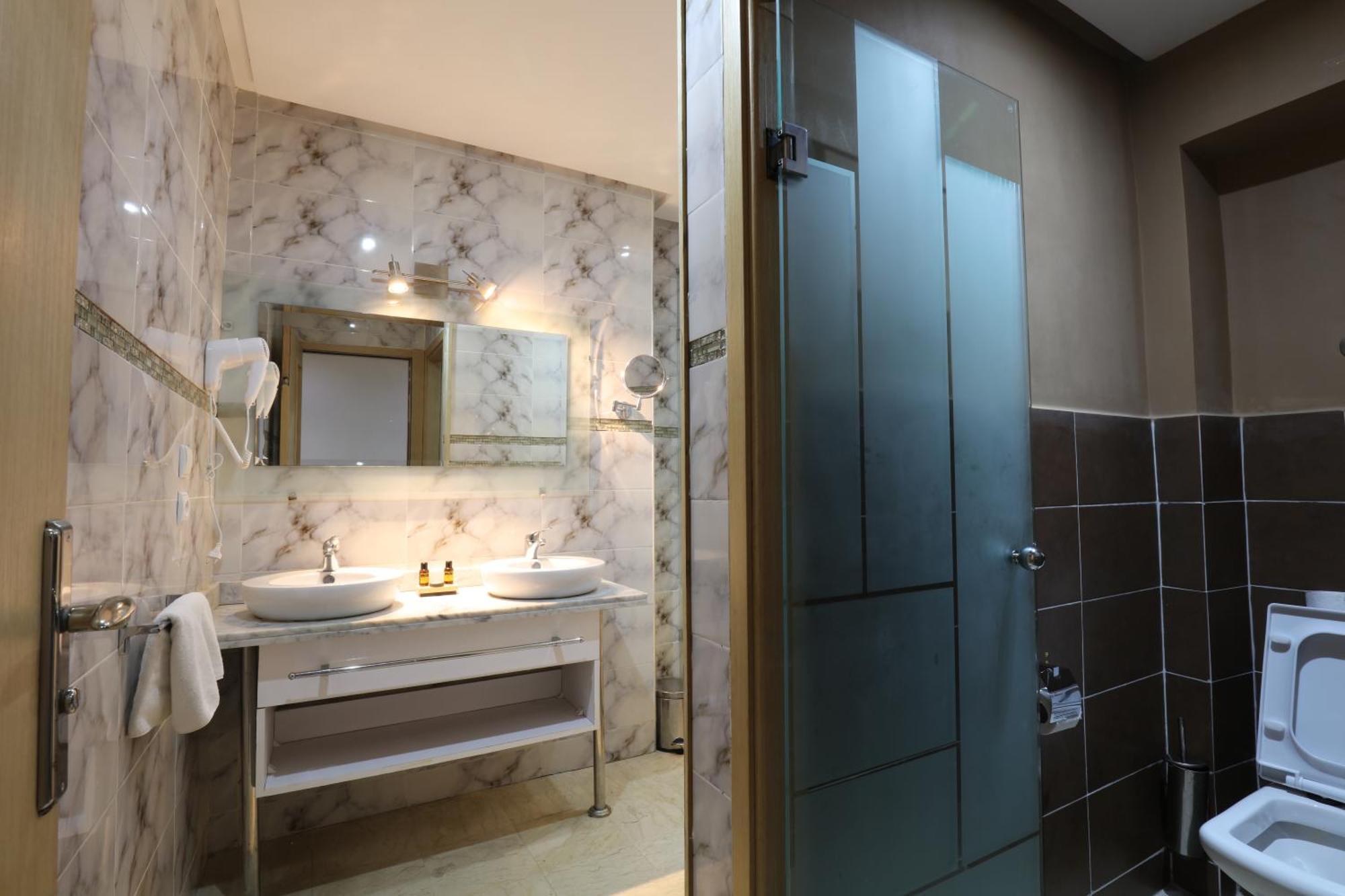 Hotel Silver & 4*