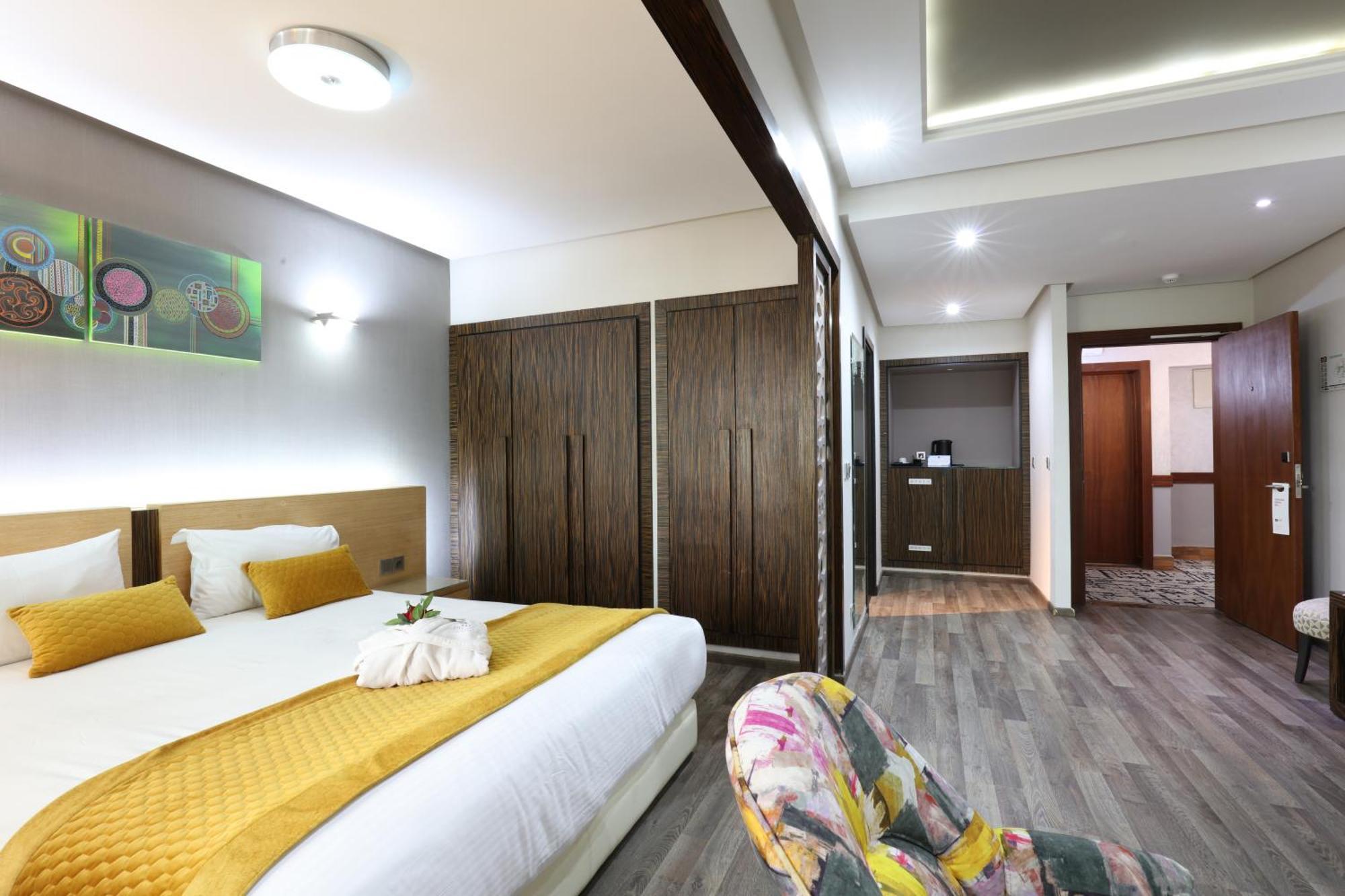 Silver & Hotel Casa Blanca